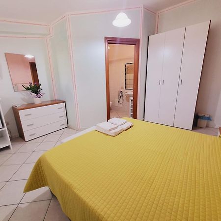 B&B Il Girasole Sant'Anna Arresi Eksteriør billede