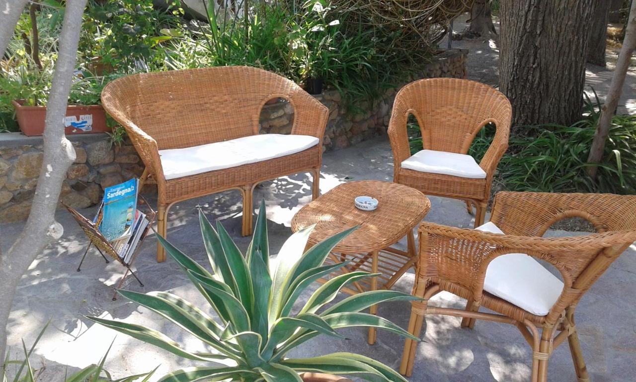 B&B Il Girasole Sant'Anna Arresi Eksteriør billede