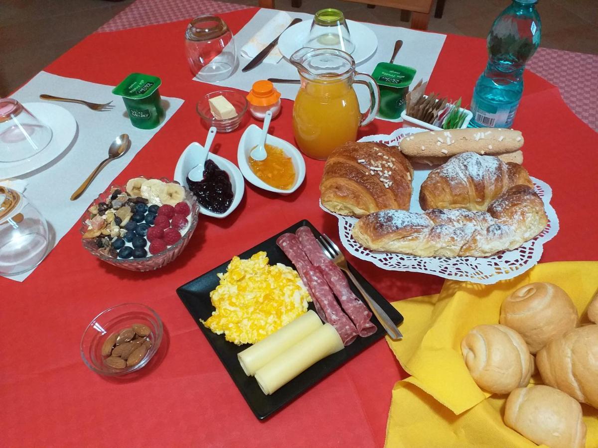 B&B Il Girasole Sant'Anna Arresi Eksteriør billede
