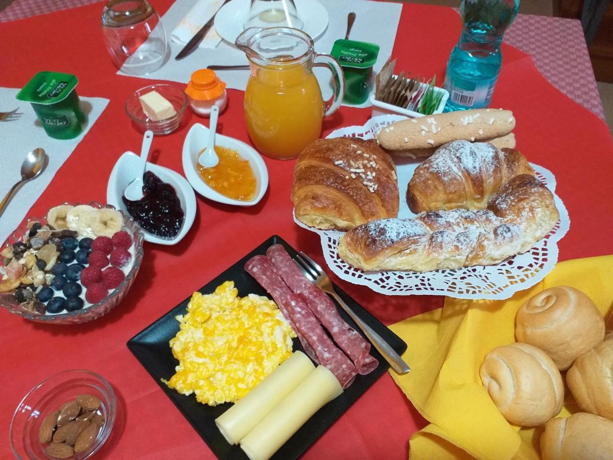 B&B Il Girasole Sant'Anna Arresi Eksteriør billede