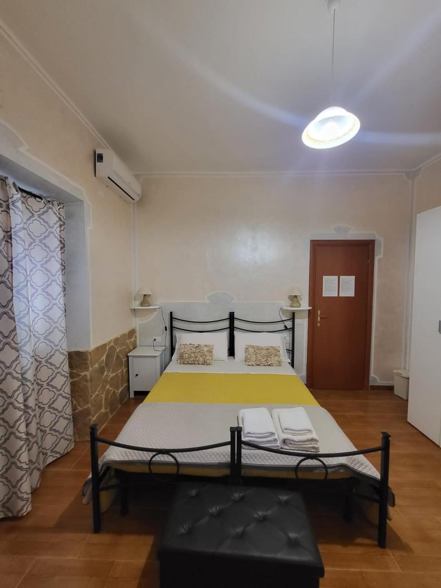 B&B Il Girasole Sant'Anna Arresi Eksteriør billede