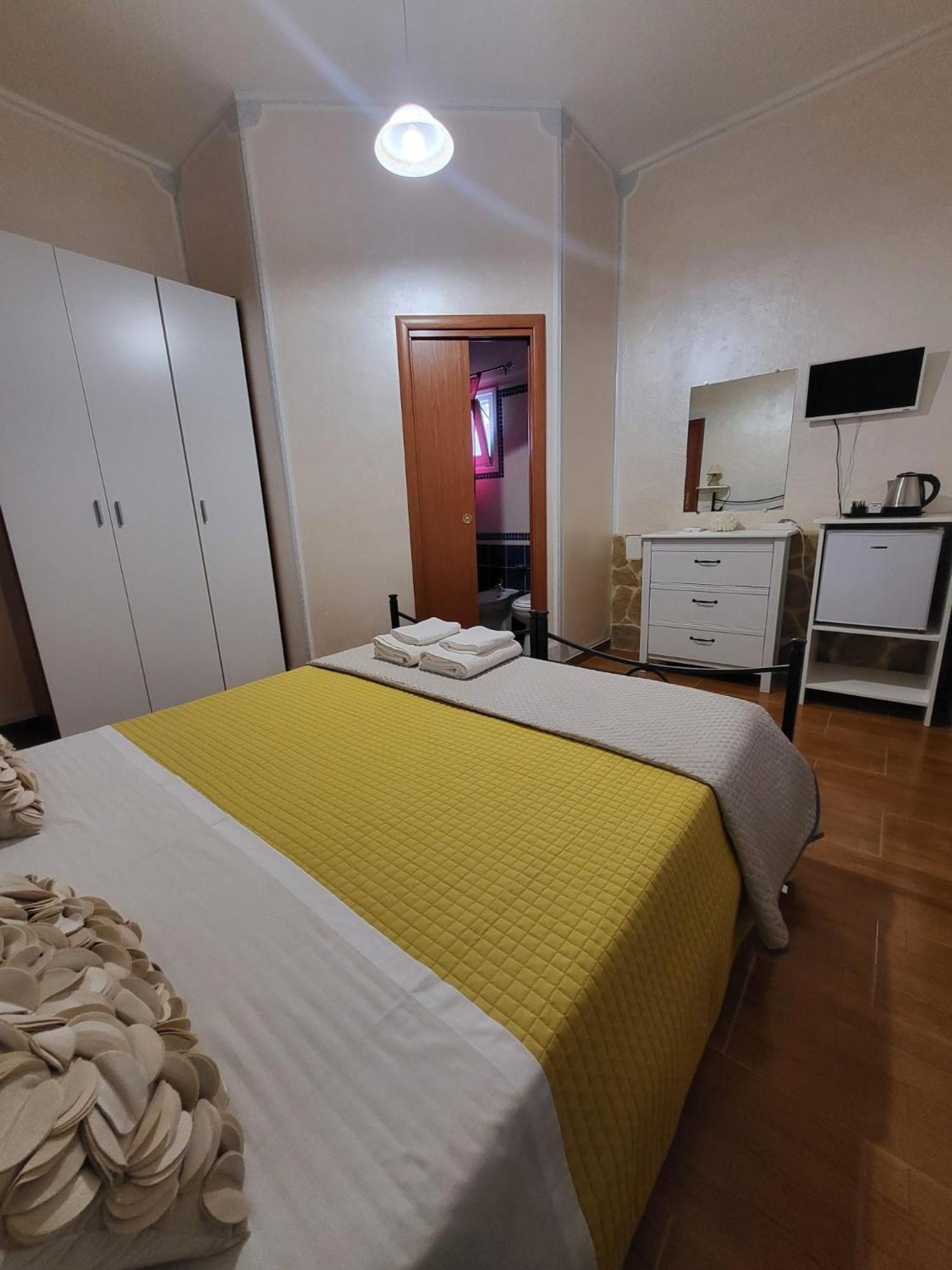 B&B Il Girasole Sant'Anna Arresi Eksteriør billede