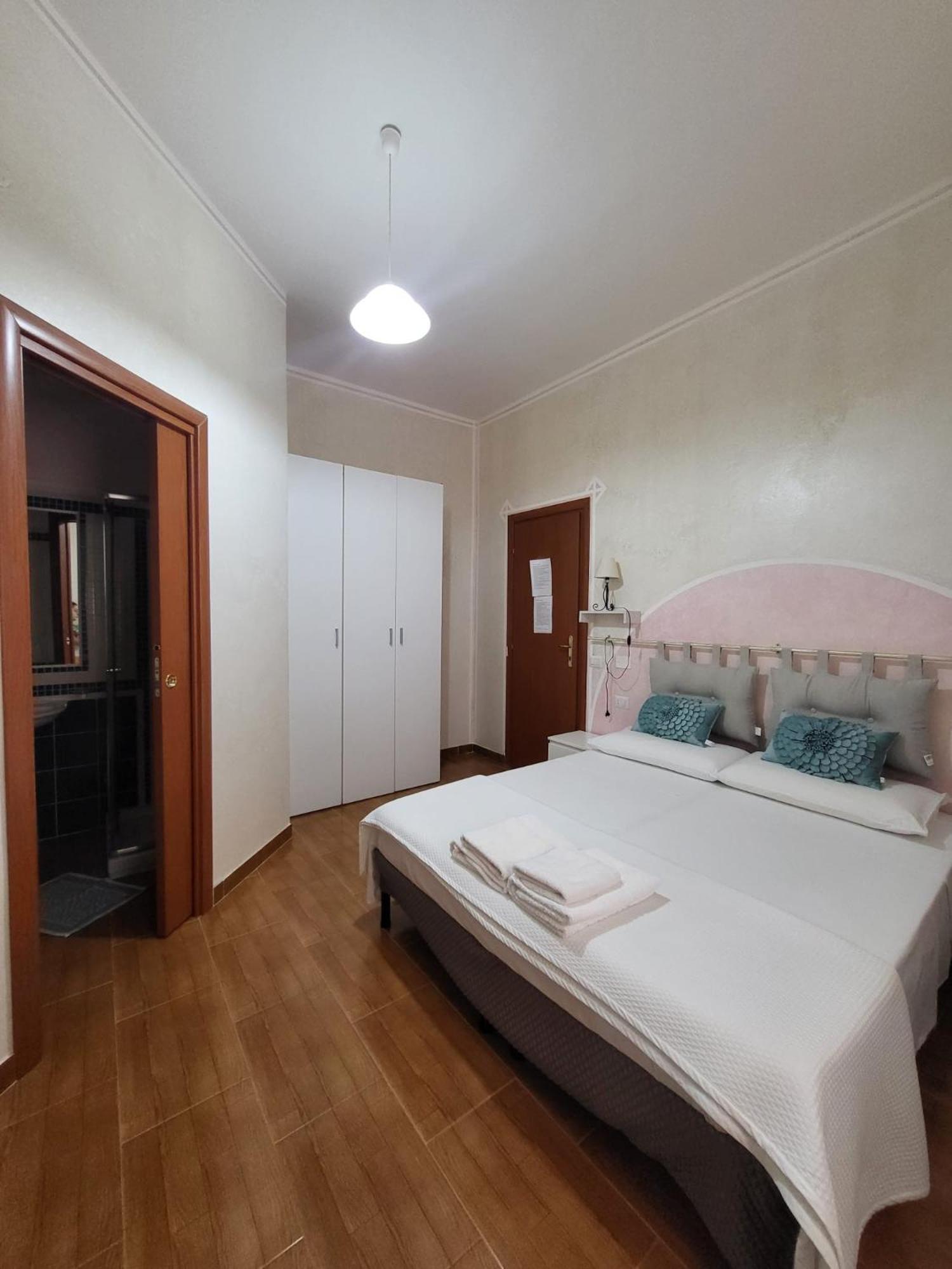 B&B Il Girasole Sant'Anna Arresi Eksteriør billede
